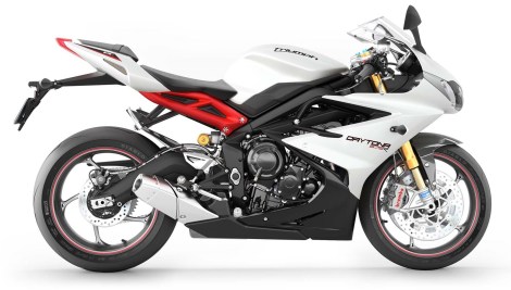 2013-Triumph-Daytona-675R-10