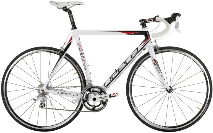 2014 opera Cellini red white