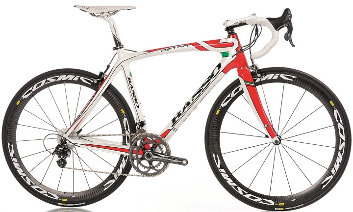 Basso Astra red white campy chorus 2015